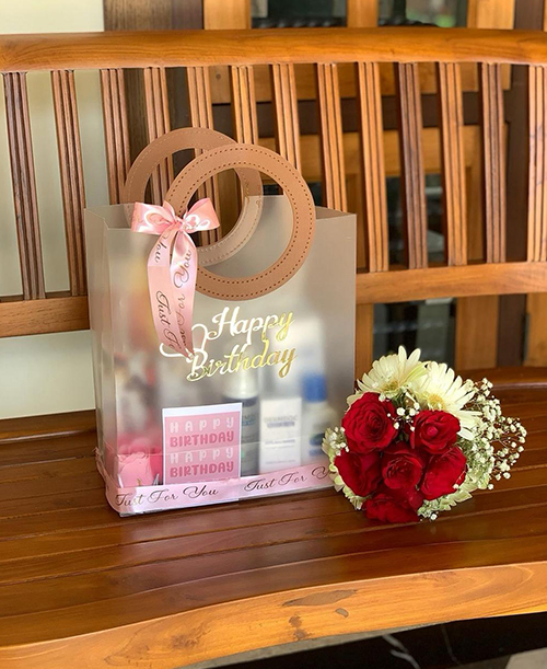 Luxury Self-Care & Skincare Gift Hamper with Perfume, Chocolates & Rice Skin Set