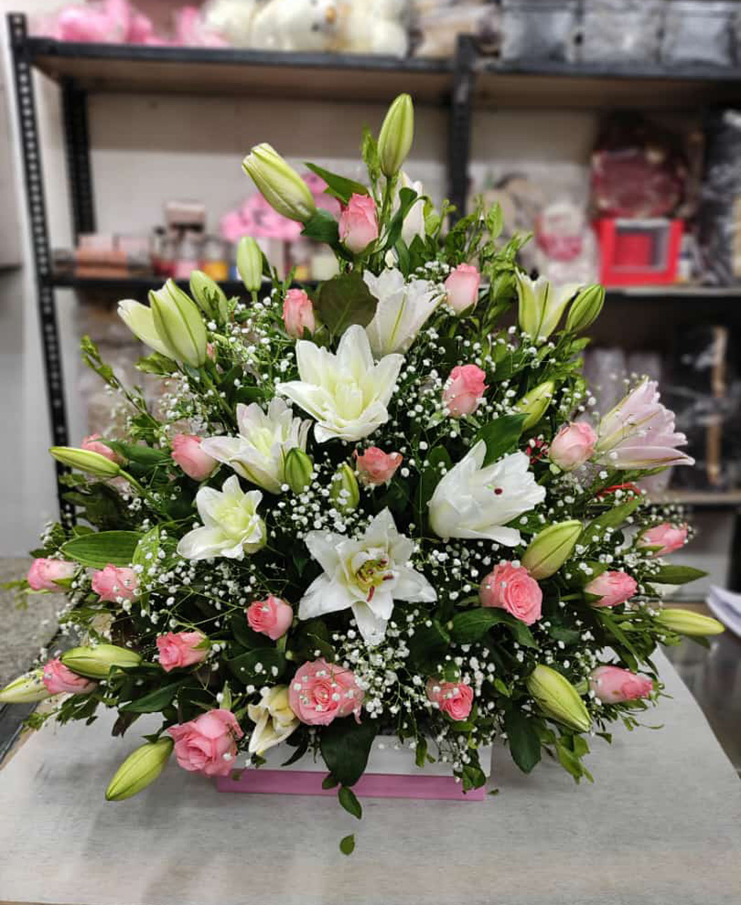 White Lilies And Pink Roses One-side Arrangement