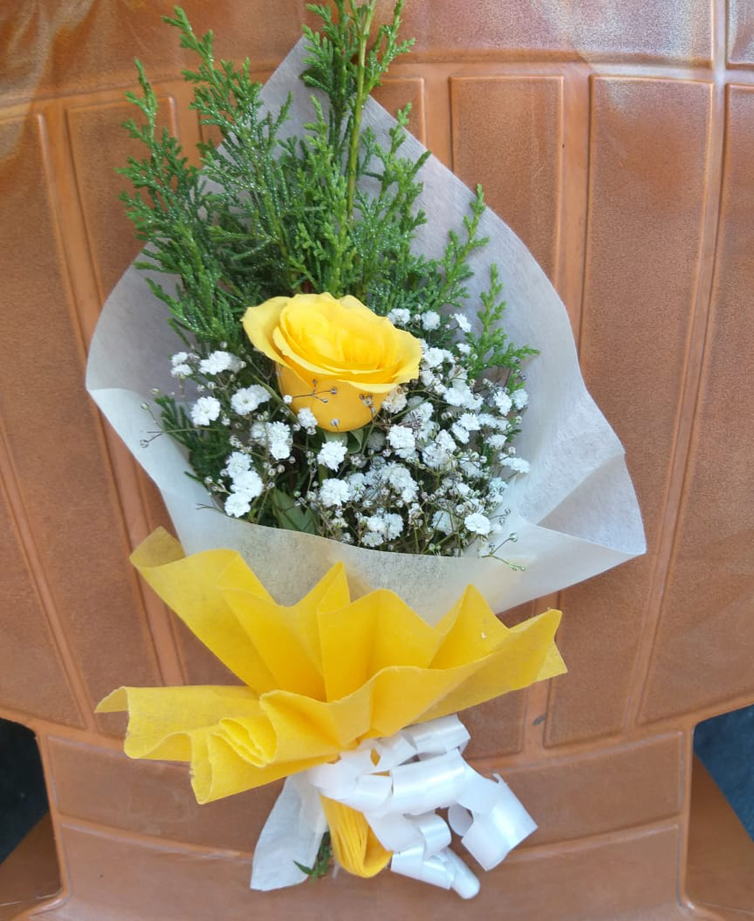 *Yellow Rose With Paper Packing