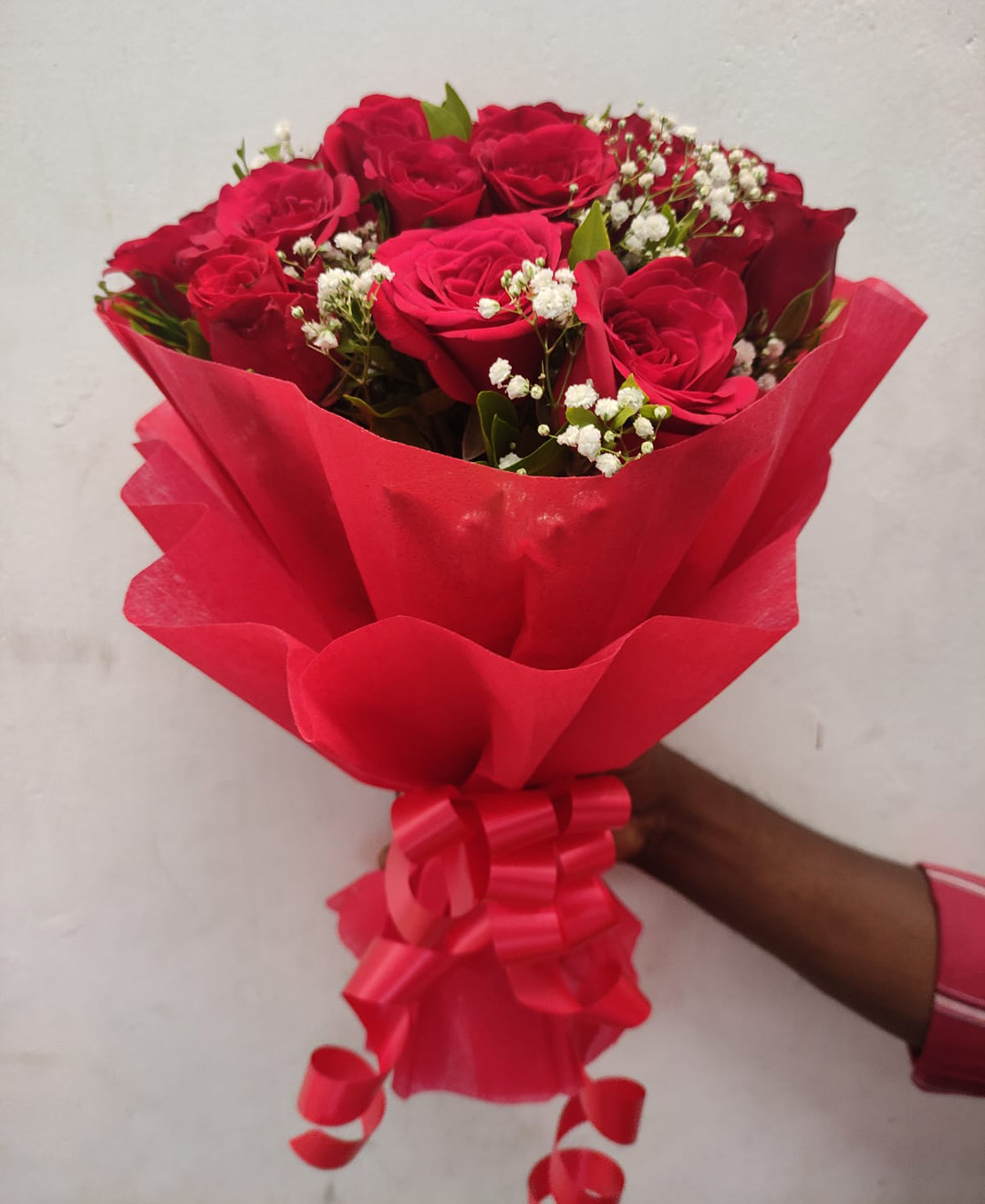 20 Red Roses Bunch With Red Paper